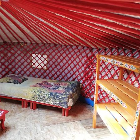 Yourte Mongole Veritable Montcaret Екстер'єр фото